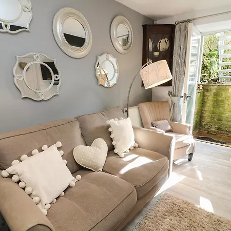 Blacksmith Apartman *